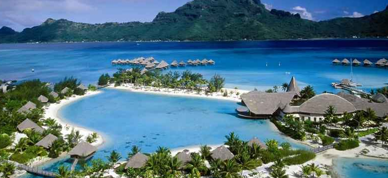 8 Destinasi Wisata Halal Di Indonesia